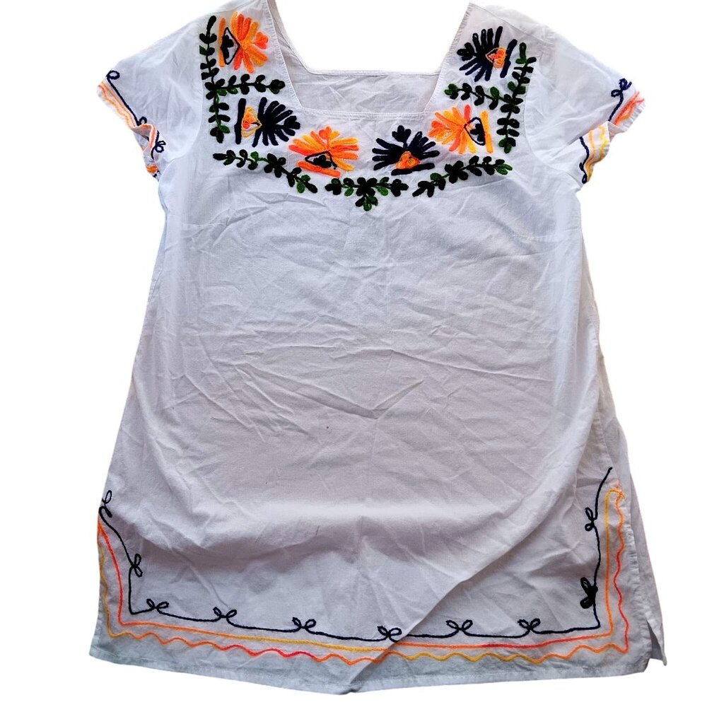 Vintage Peasant Top Medium Hand-Embroidered White Floral Design Square Neckline